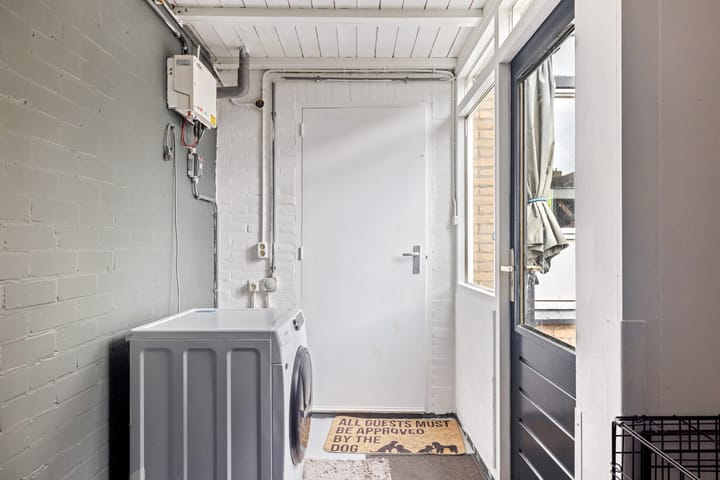 Photo 15 of Schonegevelstraat 5