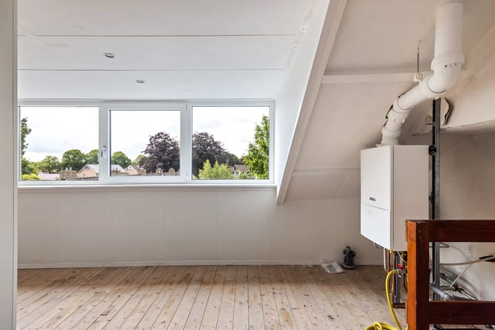 Photo 31 of Schonegevelstraat 5