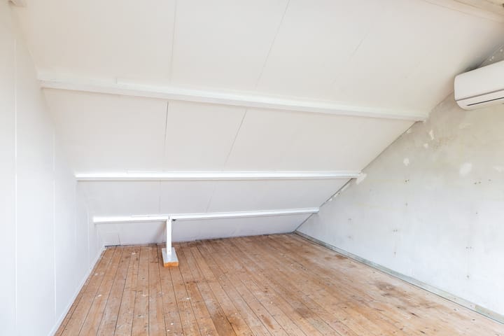 Photo 33 of Schonegevelstraat 5