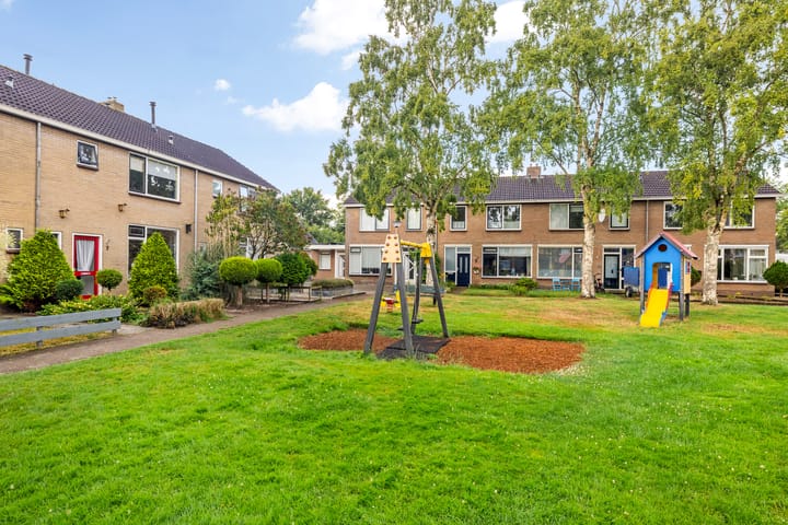 Photo 36 of Schonegevelstraat 5