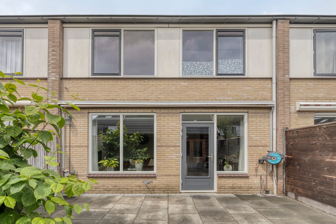 Foto 1 van Saturnus 40