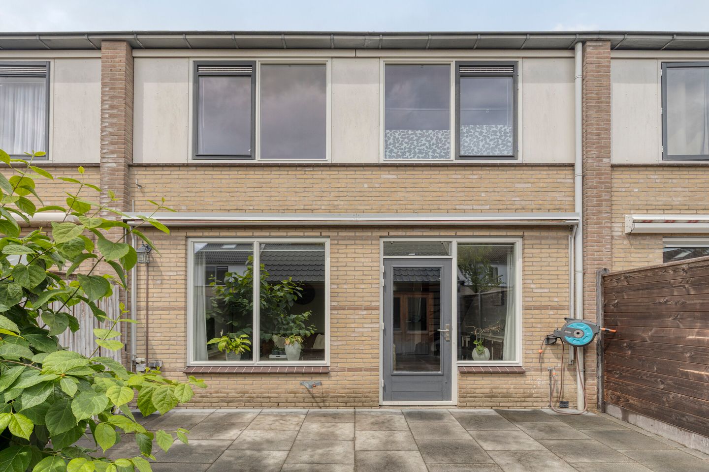 Foto 1 van Saturnus 40