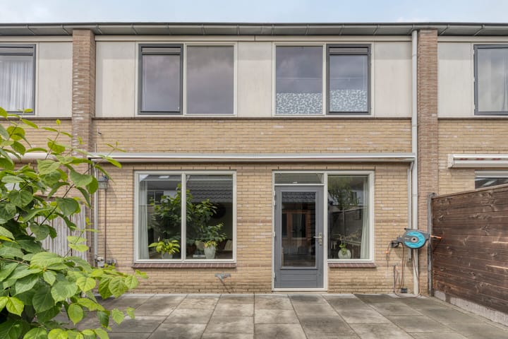 Foto 1 van Saturnus 40