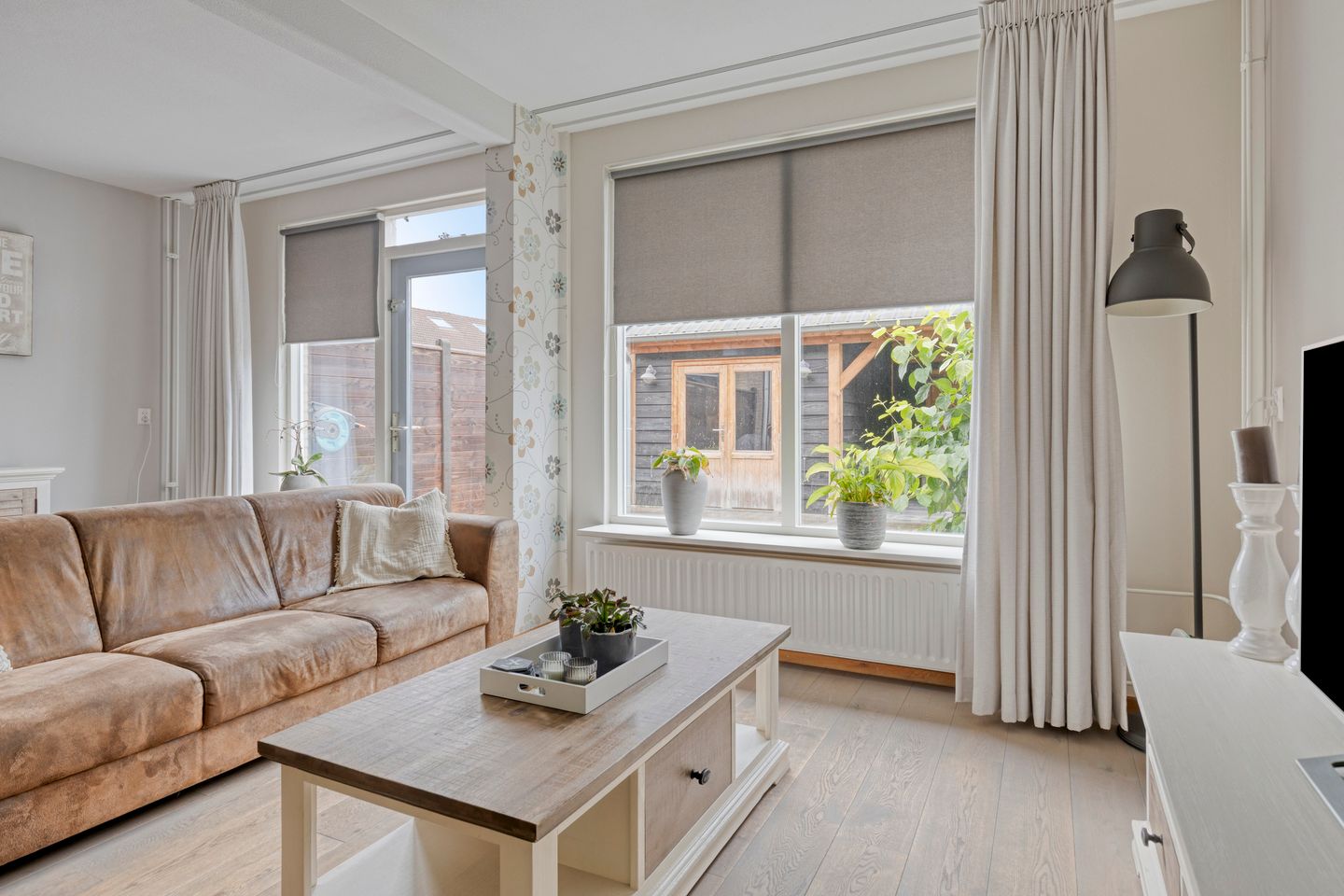 Foto 5 van Saturnus 40