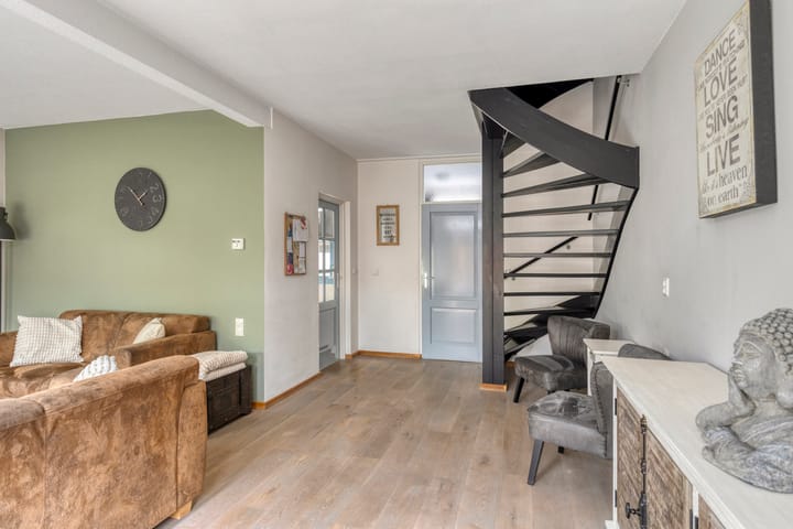 Foto 6 van Saturnus 40