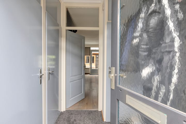 Foto 11 van Saturnus 40