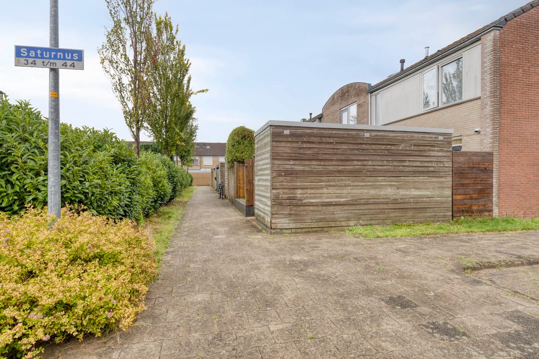 Foto 28 van Saturnus 40