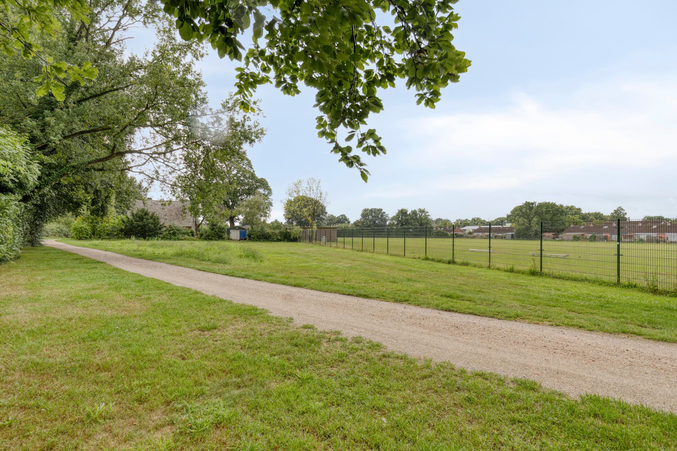 Foto 33 van Saturnus 40