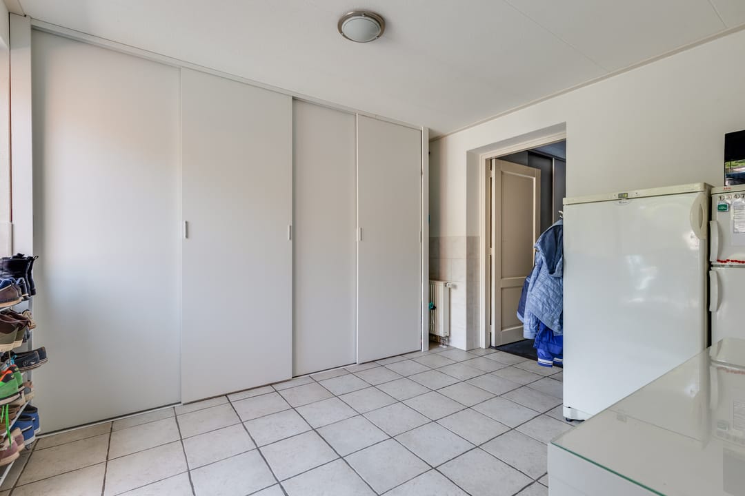 Photo 32 of Burgemeester de Bruijnstraat 83-06