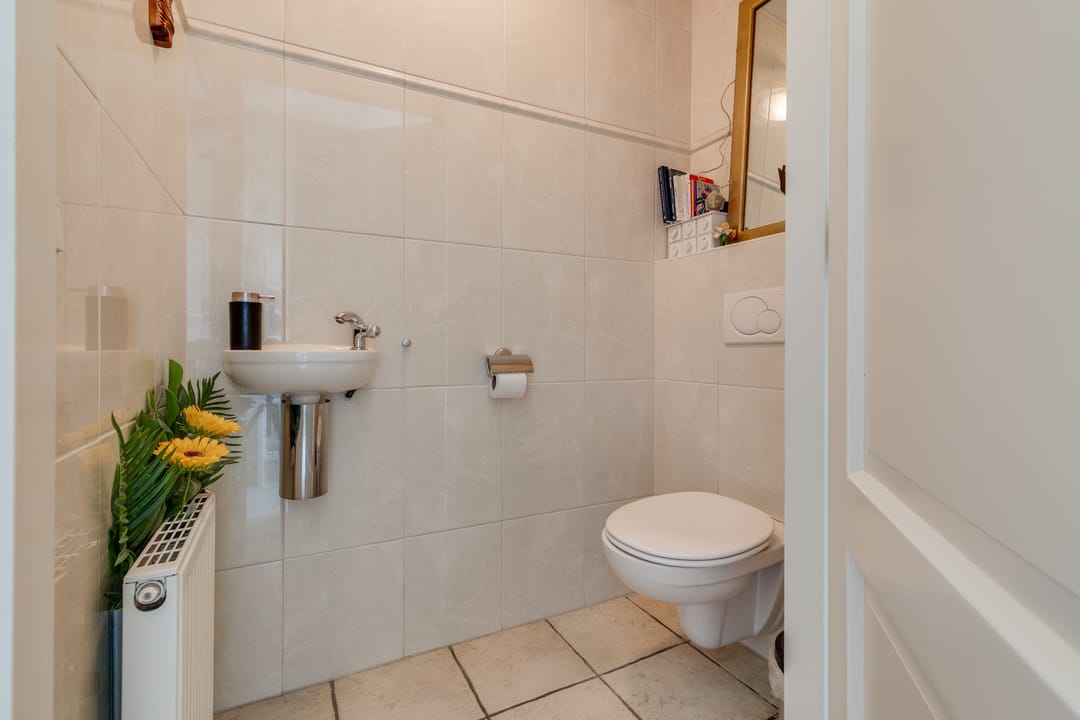 Photo 38 of Burgemeester de Bruijnstraat 83-06