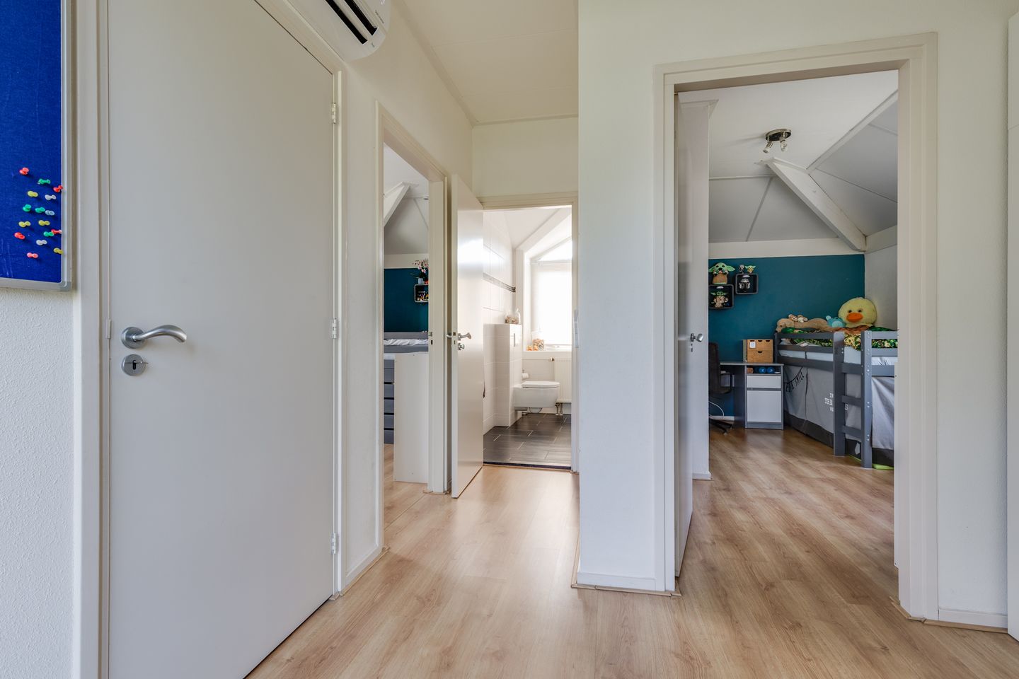 Photo 40 of Burgemeester de Bruijnstraat 83-06