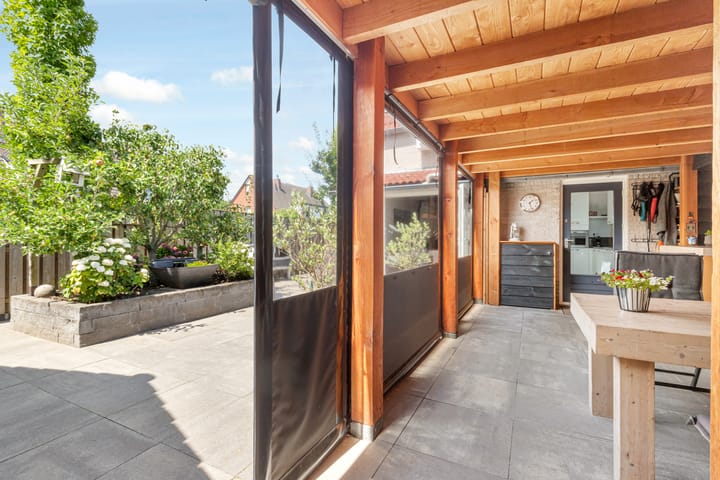 Foto 31 van Klaas Visscherstraat 1