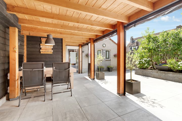 Foto 32 van Klaas Visscherstraat 1