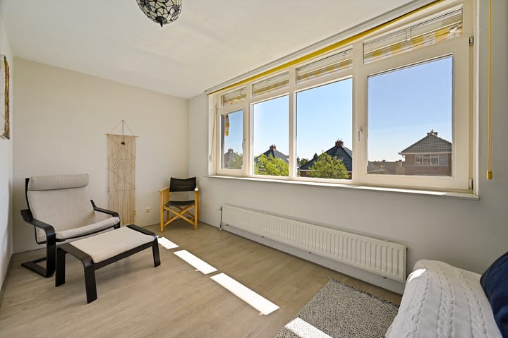 Foto 32 van Middelgeestlaan 63