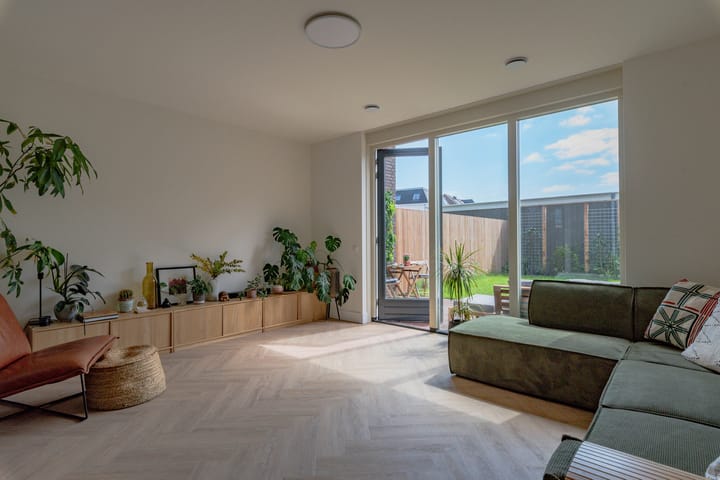 Foto 10 van Leeuwenburglaan 19