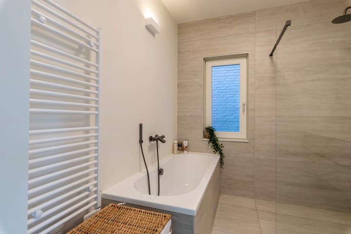 Foto 19 van Leeuwenburglaan 19