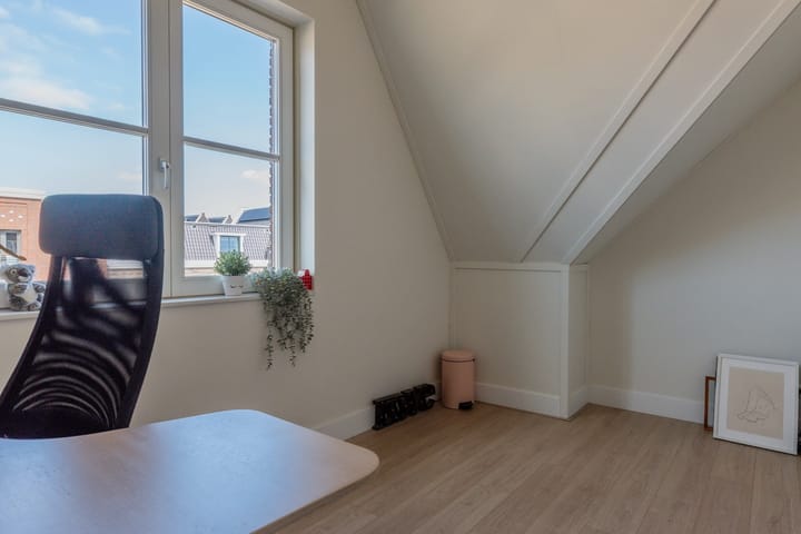 Foto 26 van Leeuwenburglaan 19