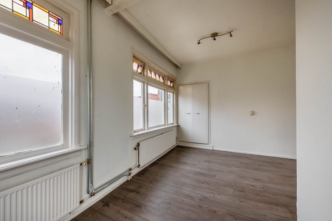 Photo 7 of Voorstraat 49-A