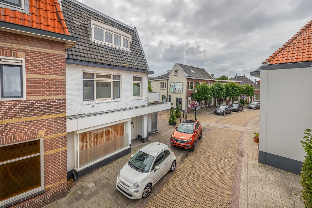 Photo 28 of Voorstraat 49-A