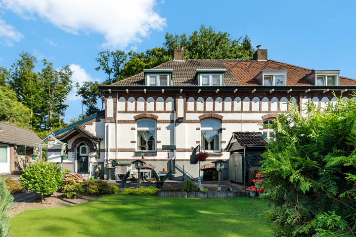 Foto 1 van Onze-Lieve-Vrouwestraat 2