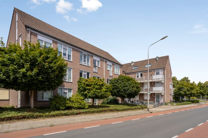 Photo 1 of Planetenhof 32-B