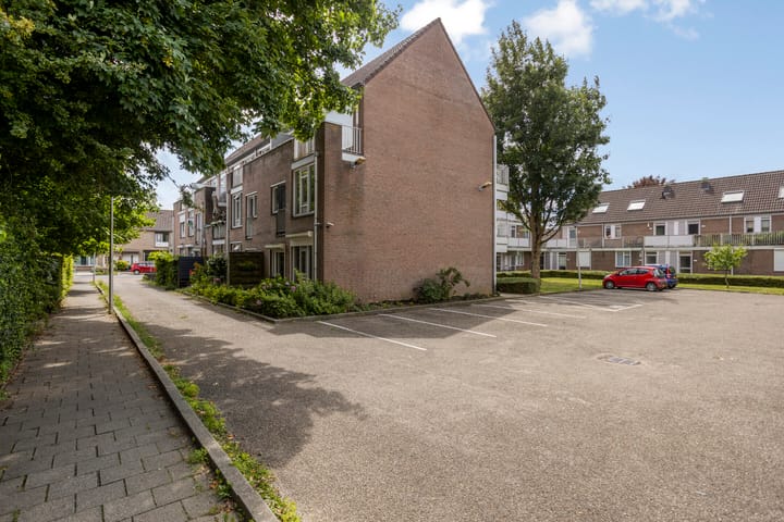 Photo 20 of Planetenhof 32-B