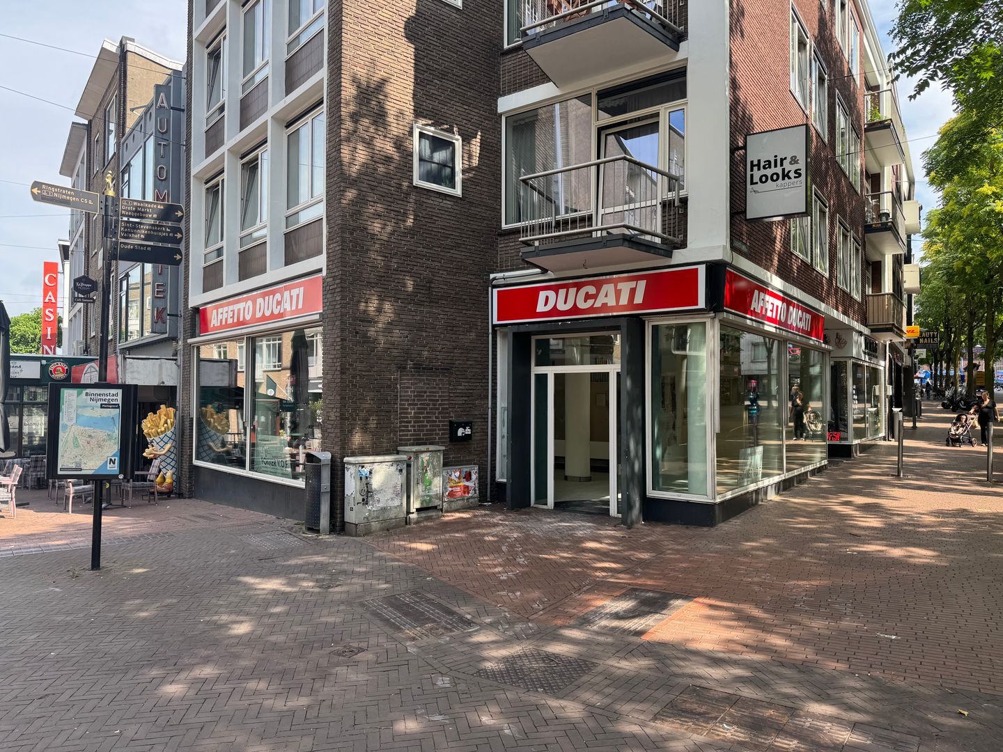 View photo 3 of Augustijnenstraat 1