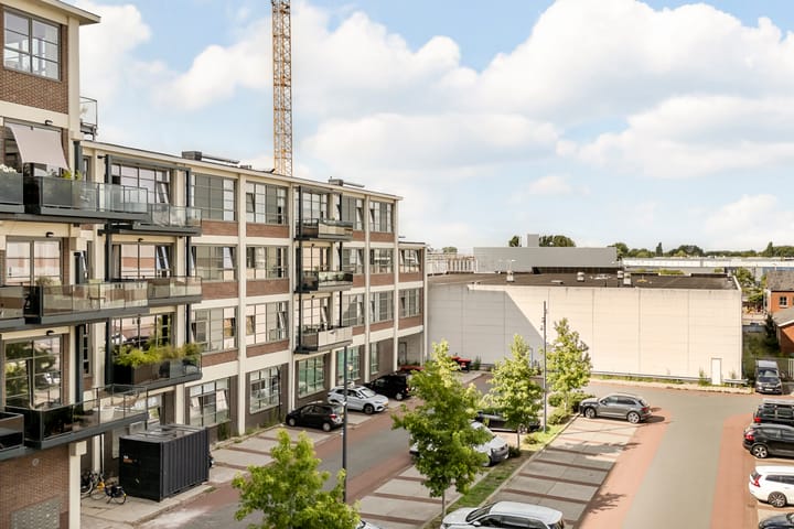 Foto 28 van Fabriekserf 19