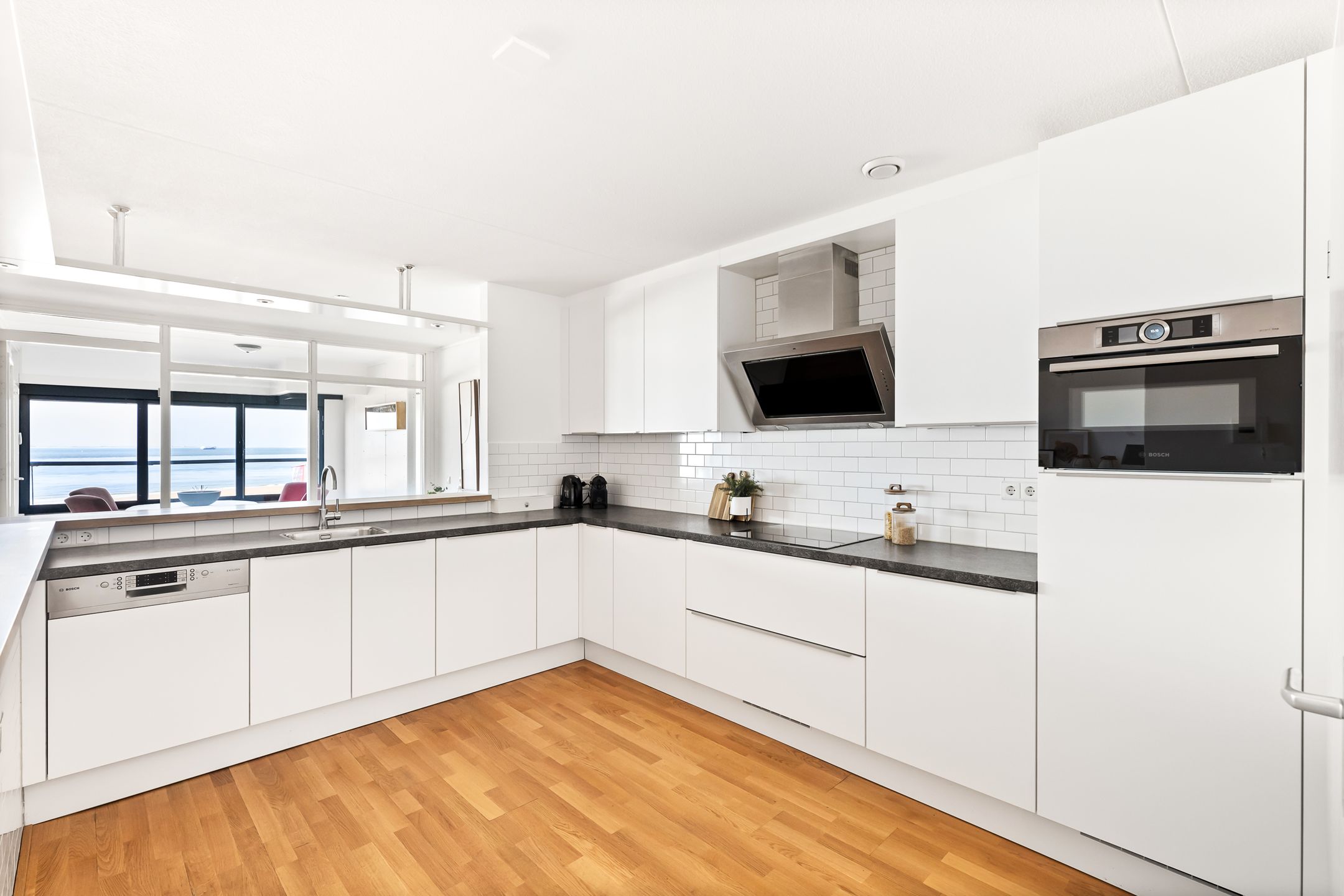 Foto 3 van Kenau Hasselaarstraat 377