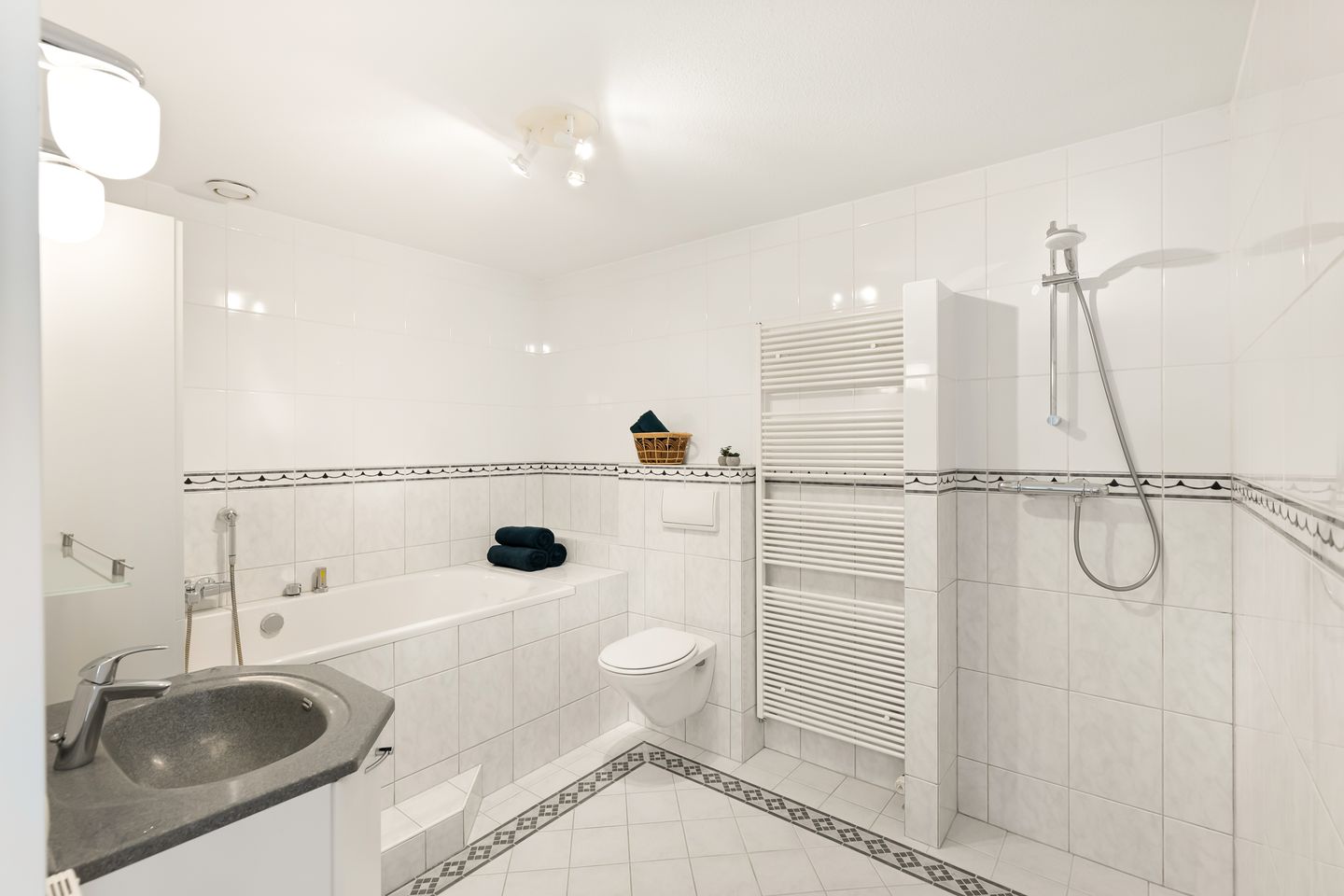 Foto 5 van Kenau Hasselaarstraat 377