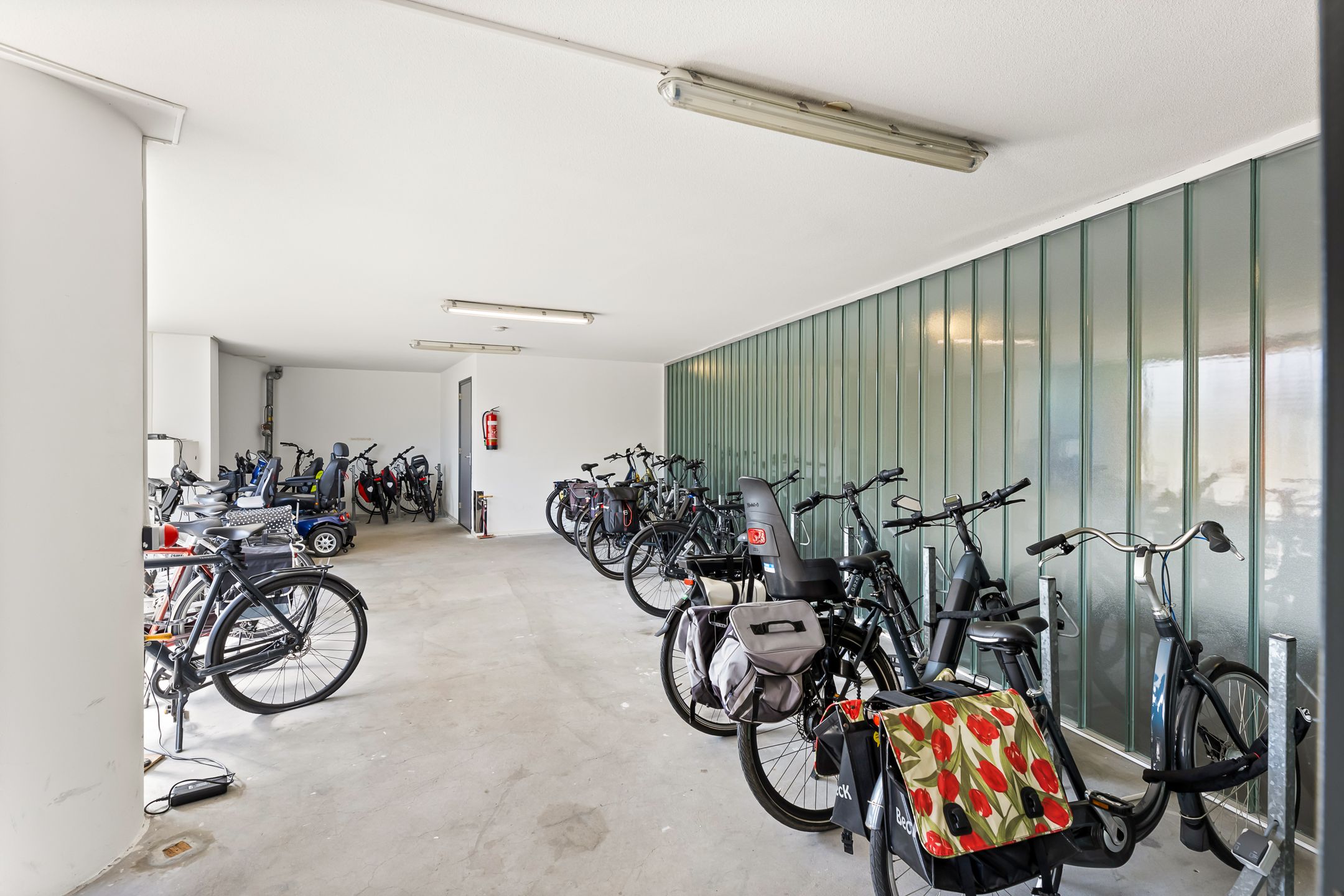 Foto 12 van Kenau Hasselaarstraat 377