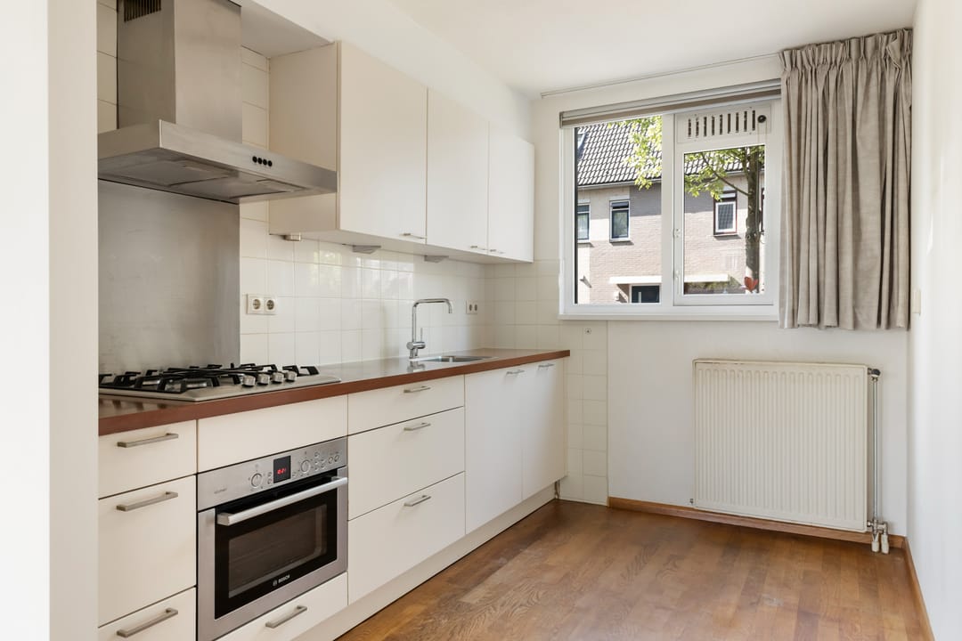 Photo 13 of Van Doesburgstraat 30