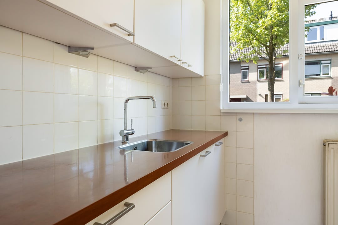 Photo 16 of Van Doesburgstraat 30