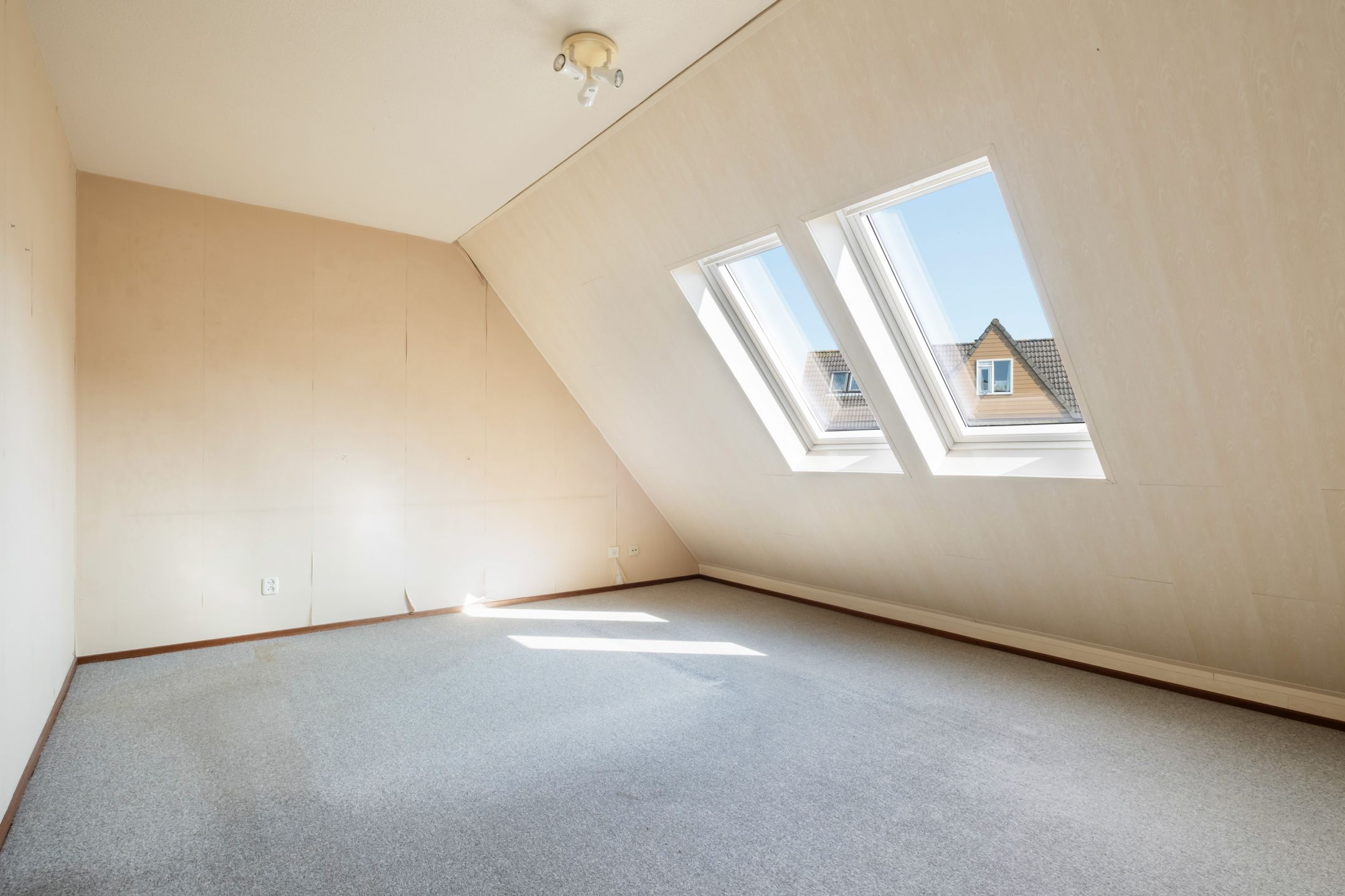 Photo 27 of Van Doesburgstraat 30