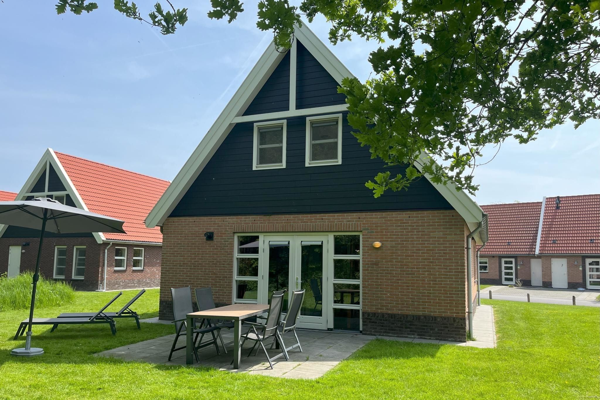 2-bedroom freehold villa in Biddinghuizen — photo 3 of 5