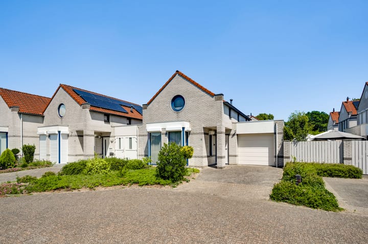 Photo 1 of Kloostertuin 2