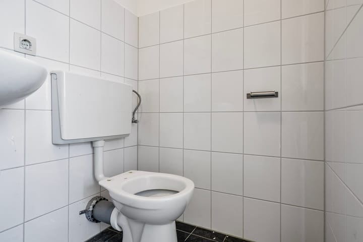 Photo 29 of Zuidsingel 50-B