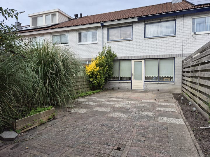 G.A.Holzmüller-Teengsstraat 36