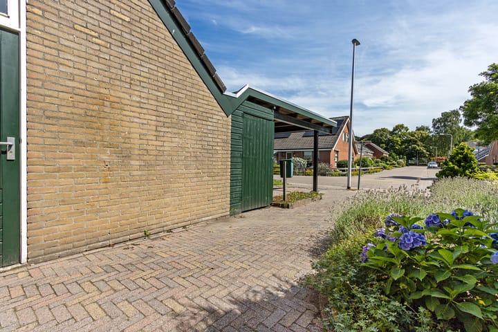 Photo 11 of IJsbaanweg 38