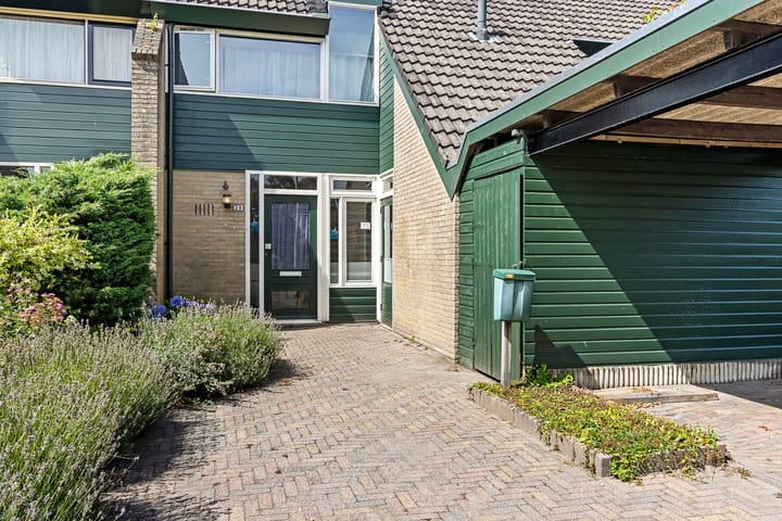 Photo 12 of IJsbaanweg 38