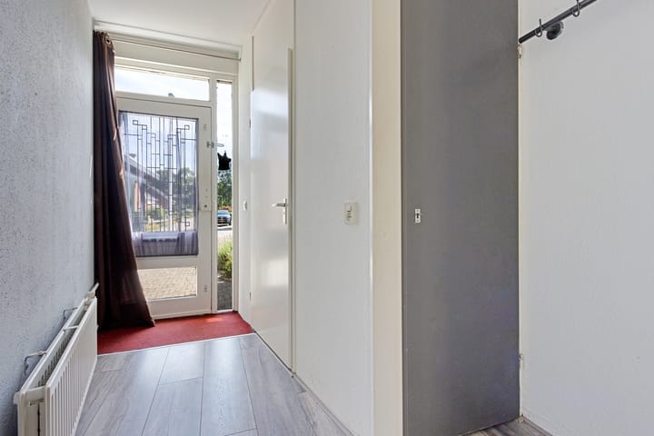 Photo 13 of IJsbaanweg 38