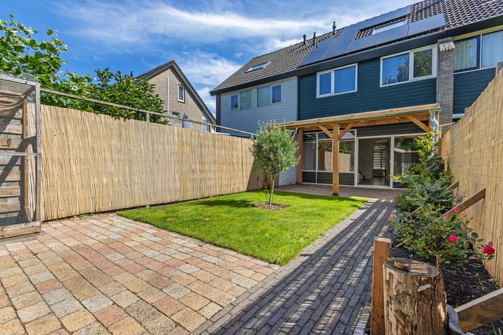 Photo 38 of IJsbaanweg 38