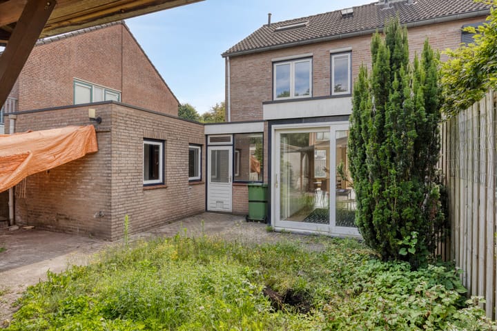 Foto 37 van Leeuwerikstraat 18