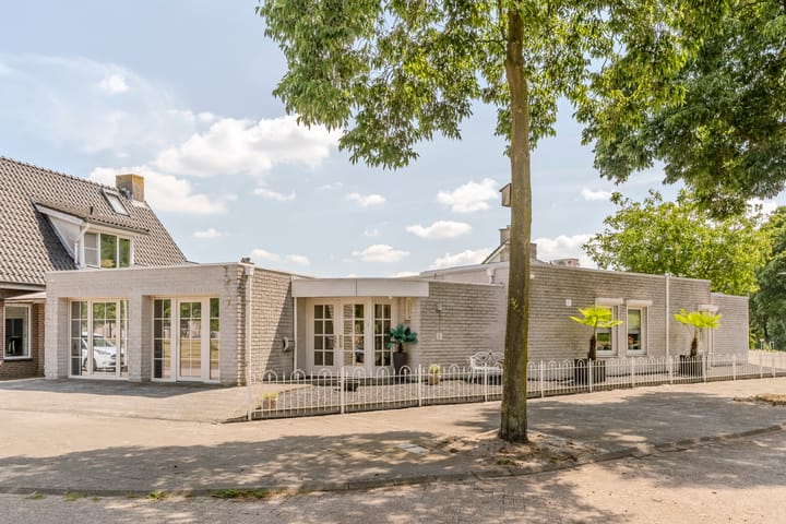 Foto 32 van Hattemplein 7