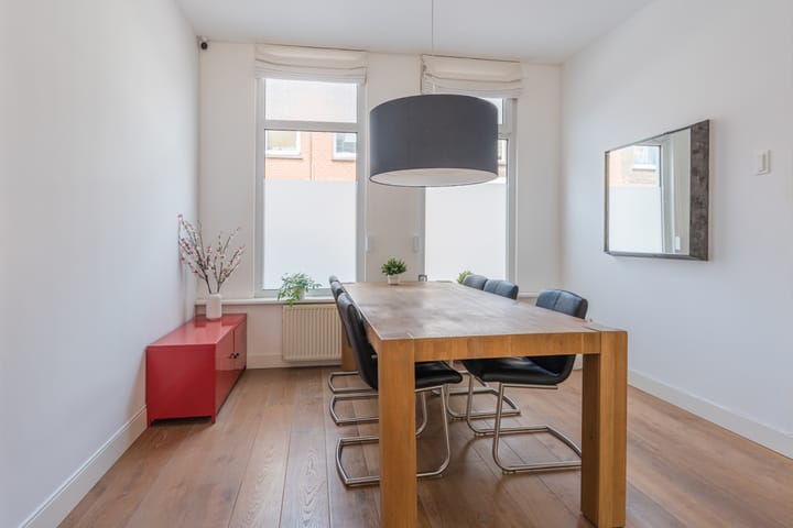 Foto 9 van Van Egmondstraat 8