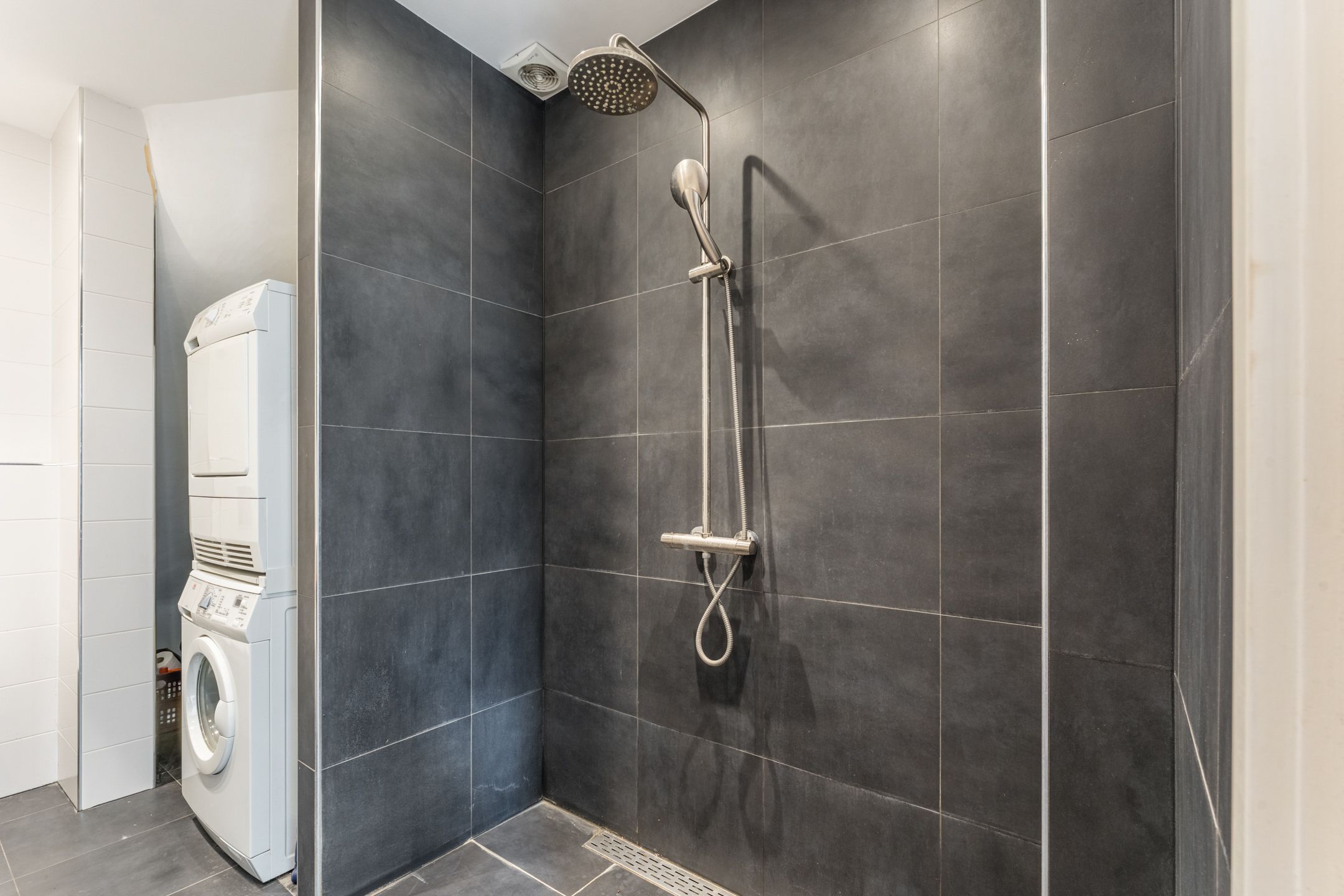 Foto 27 van Van Egmondstraat 8