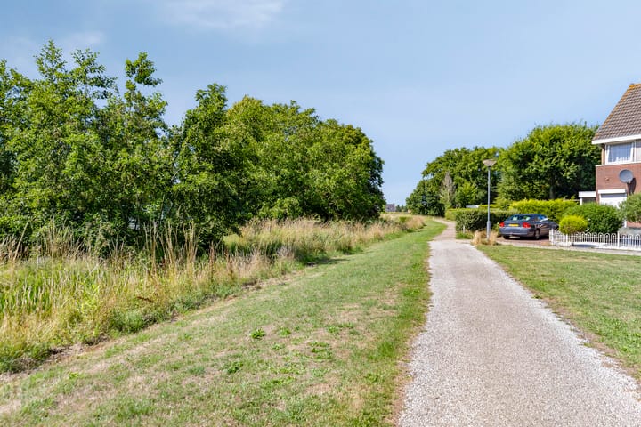 Foto 36 van Roofvogelstraat 14