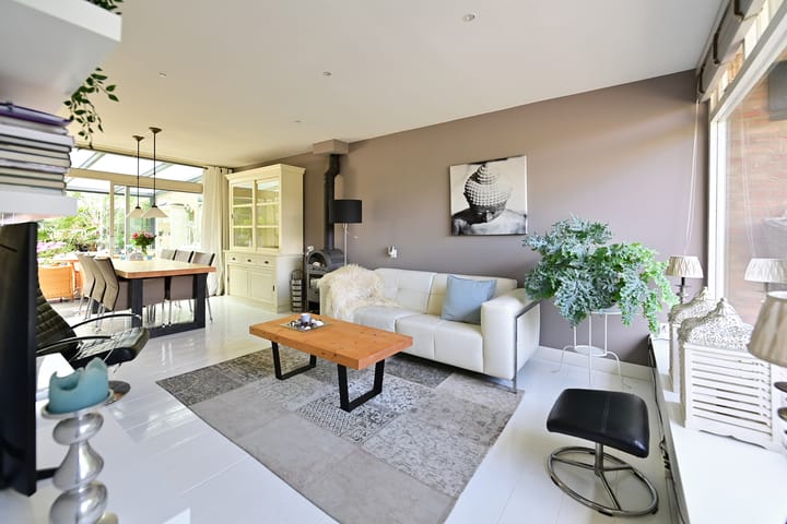 Photo 2 of van Ostadelaan 25