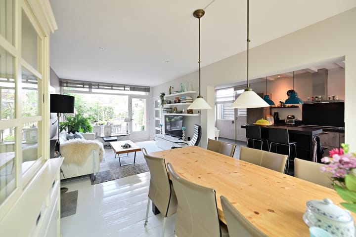 Photo 11 of van Ostadelaan 25