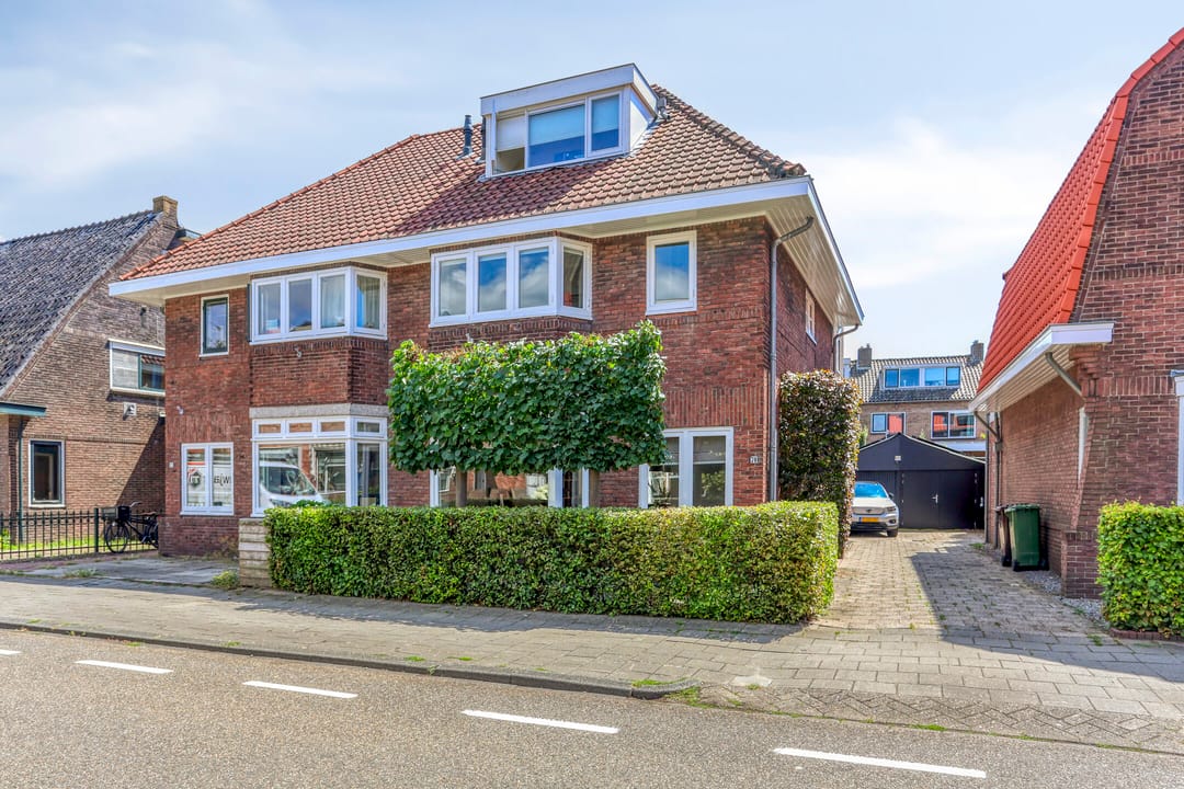 Photo 1 of Van Boetzelaerstraat 70